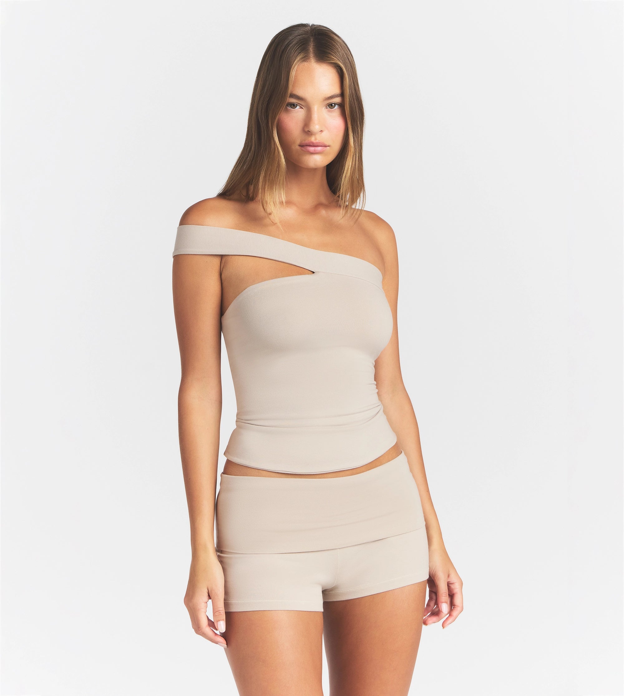 ASYMMETRICAL TOP