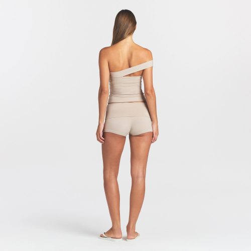 ASYMMETRICAL TOP