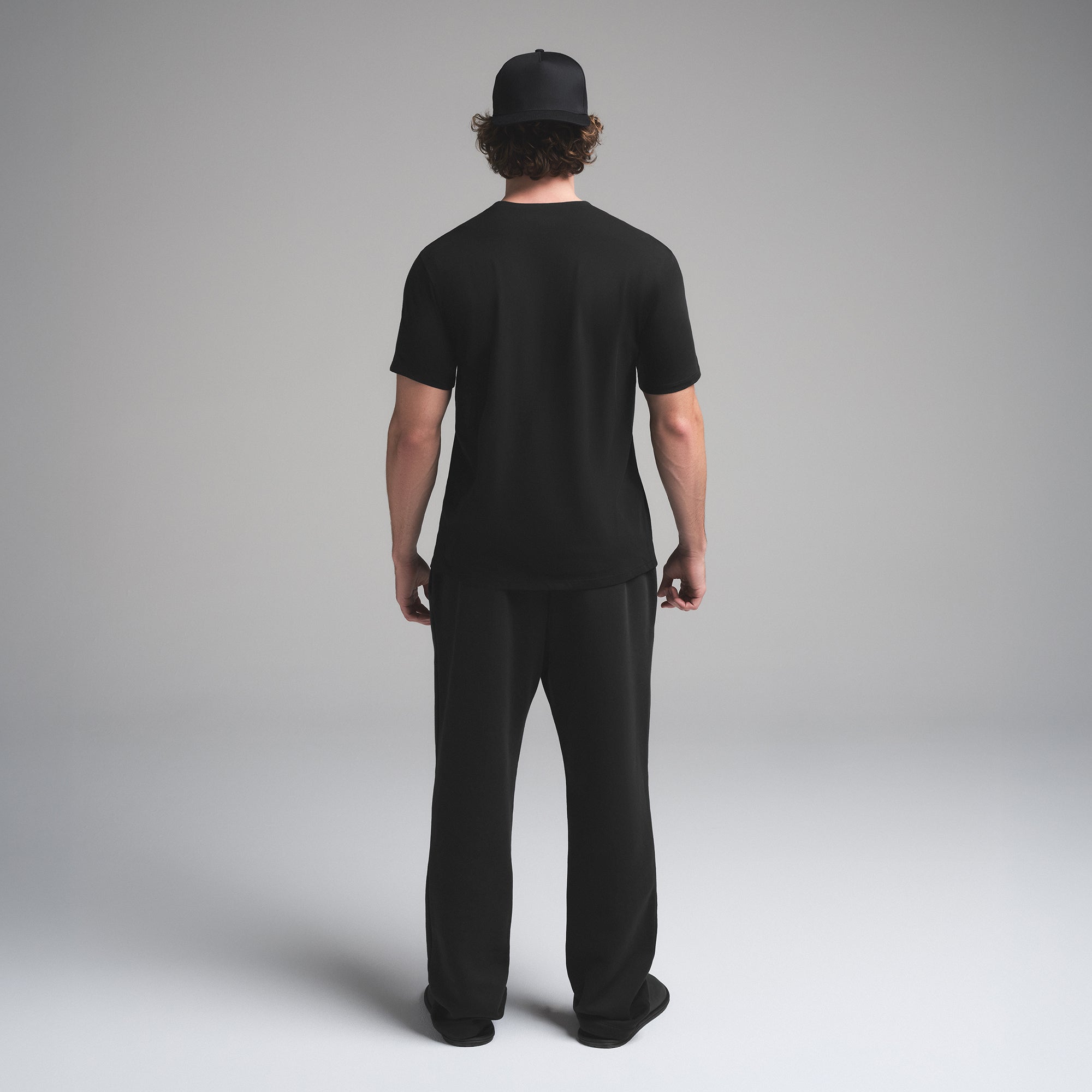 MENS CLASSIC T-SHIRT