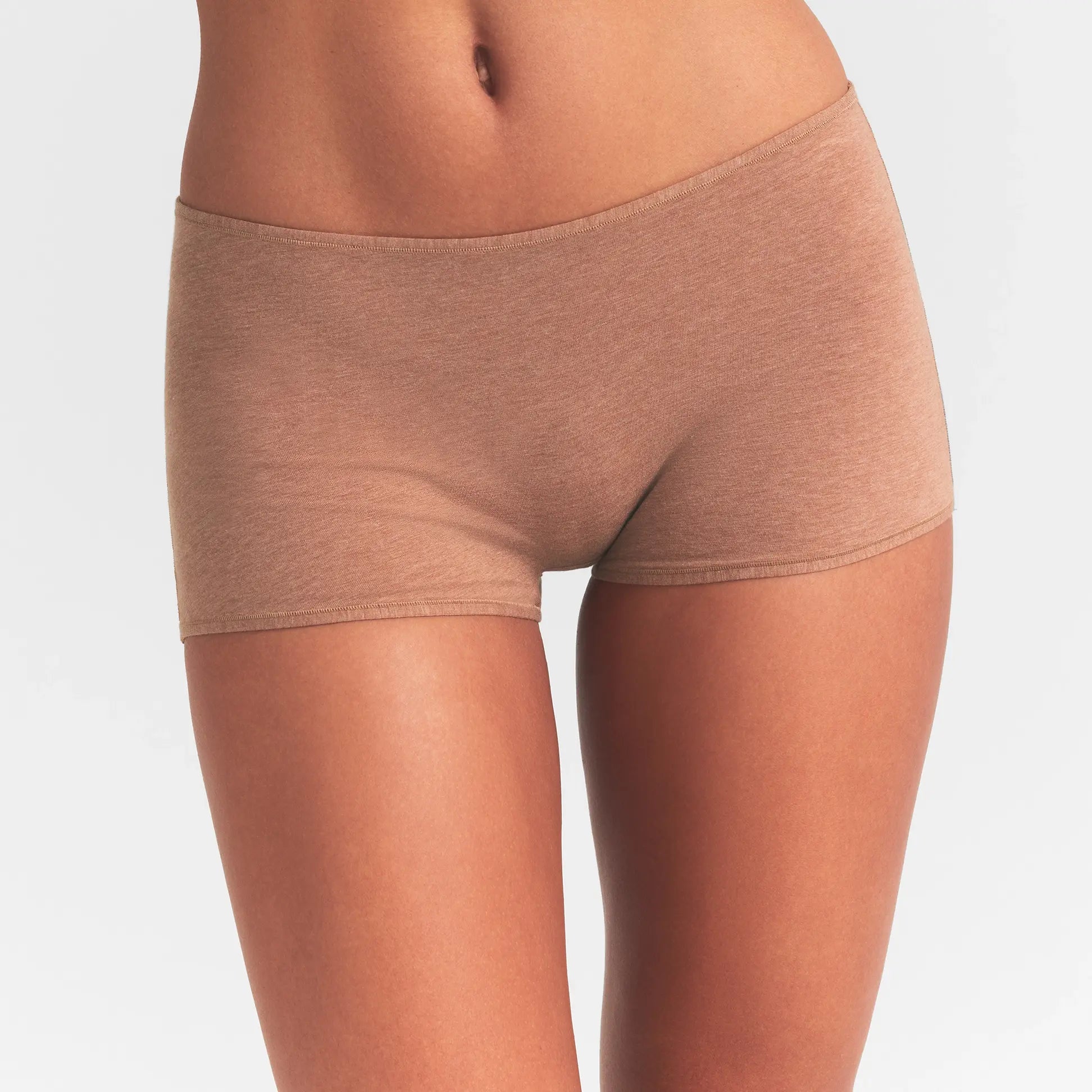 BOY SHORT
